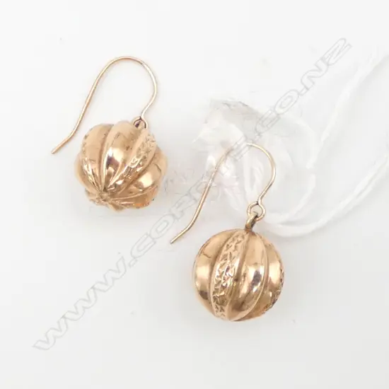 9ct ROSE GOLD PAIR EARRINGS ribbed melon form with hooks for pierced ears 2.48gms
