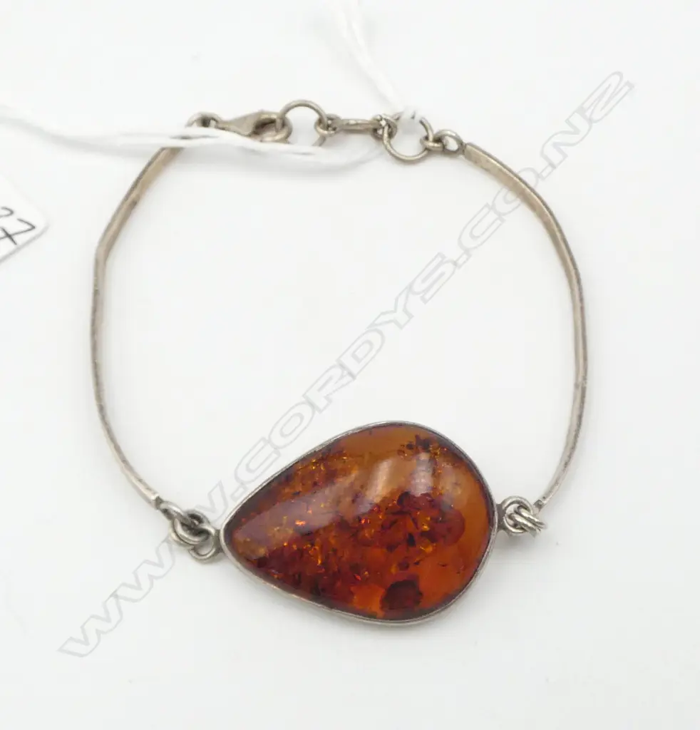 LGE AMBER CABOCHON SET SILVER BRACELET Image 1++