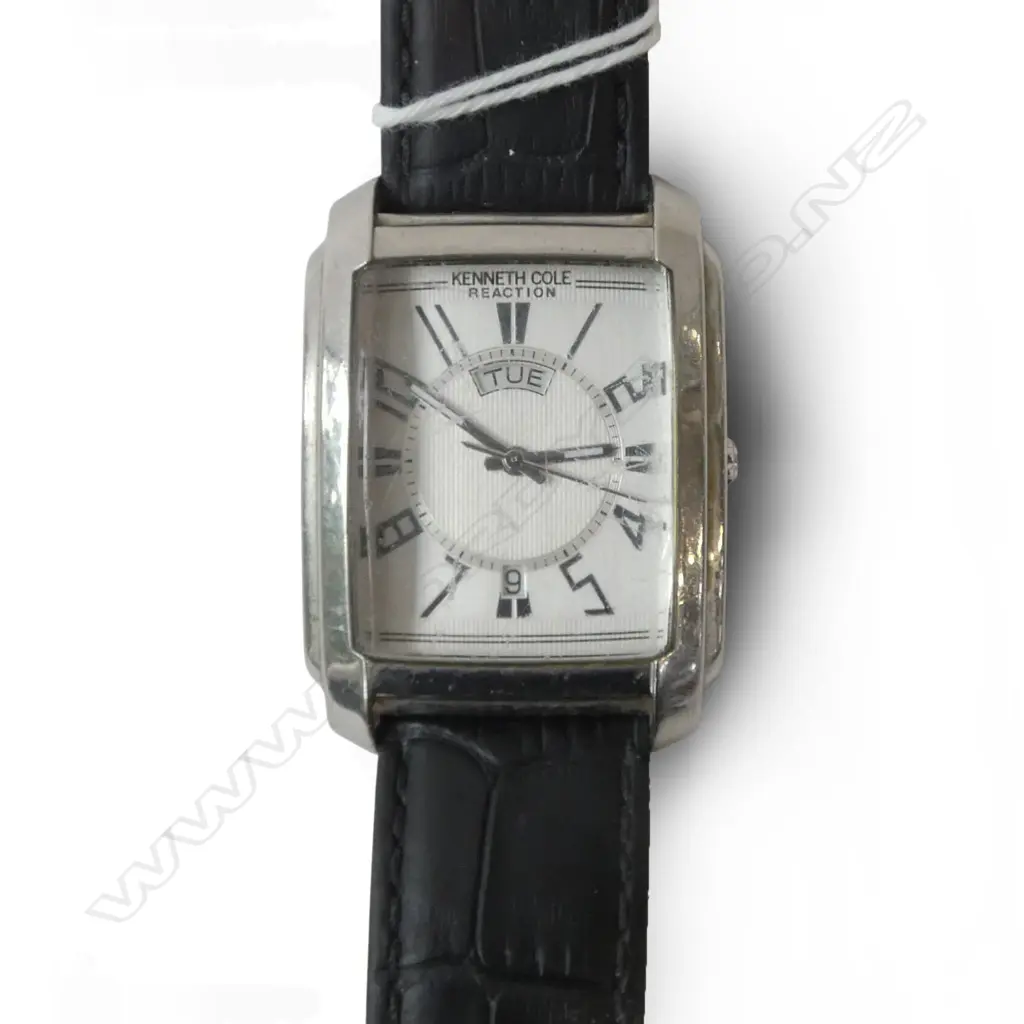 KENNETH COLE REACTION WRISTWATCH Image 1++