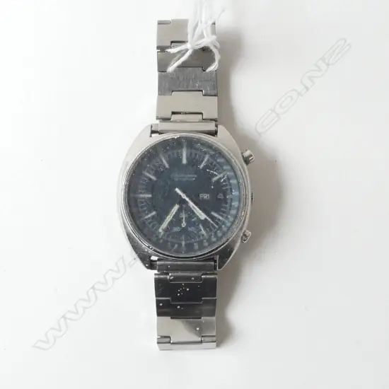SEIKO VINTAGE CHRONGRAPH AUTOMATIC WRISTWATCH running. Showing wear. faulty catch