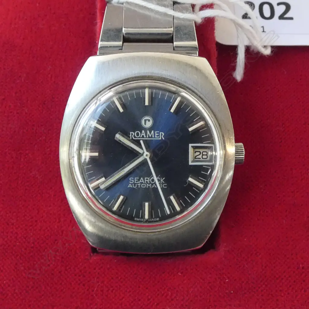 VINTAGE ROAMER SEAROCK AUTOMATIC MODEL No. 5222120525 in box, guarantee dated 8/9/1978 Image 1++