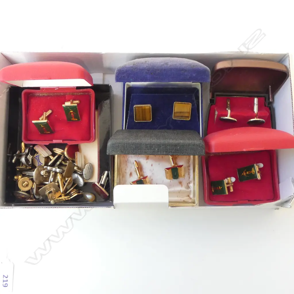 ASST. CUFFLINKS Image 1++