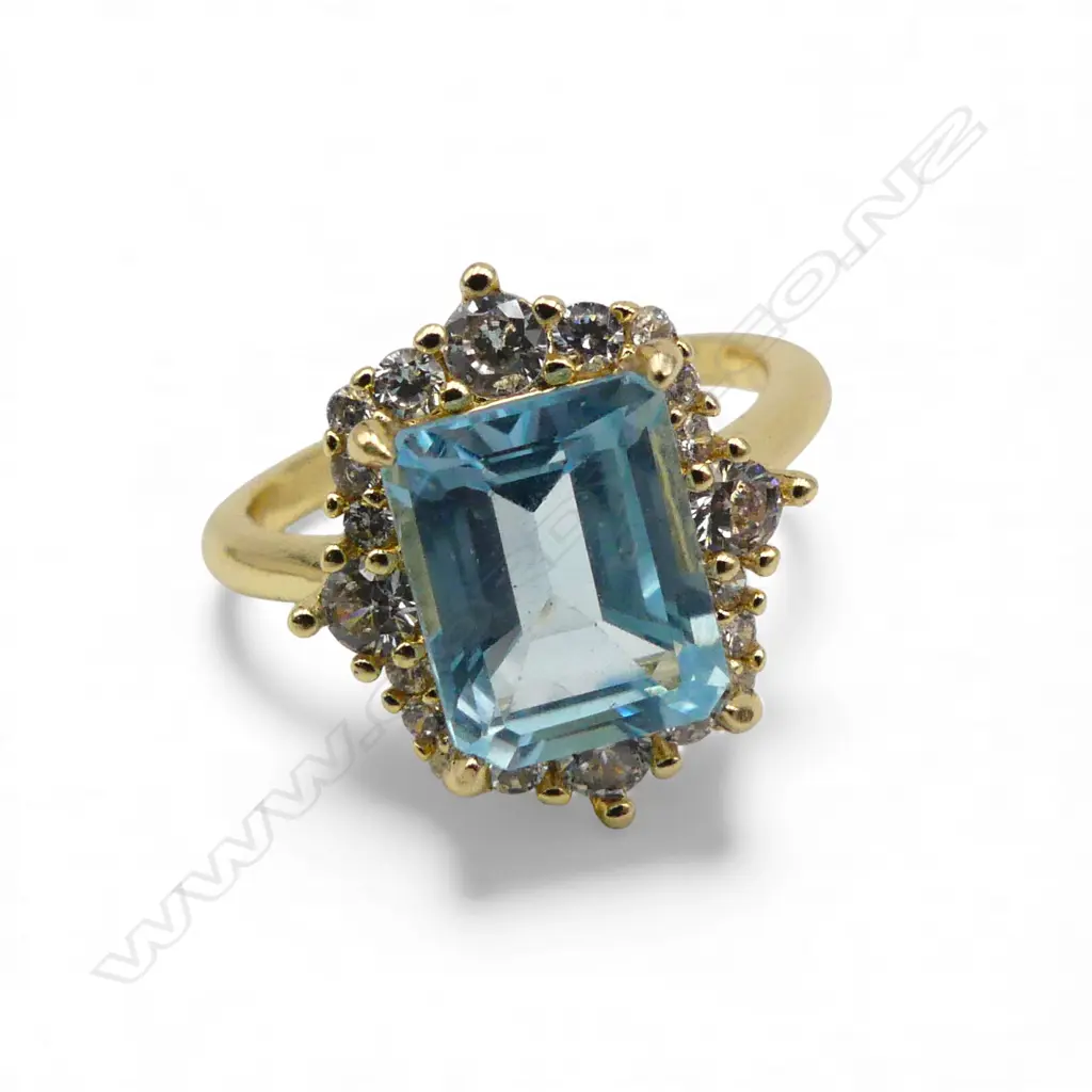 SKY BLUE TOPAZ & CZ DRESS RING, GILT FINISH, AIG REPORT SIZE Q Image 1++