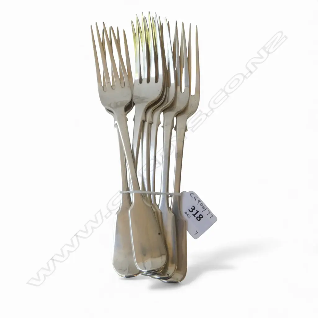 7 GEORGIAN S/SILVER TABLE FORKS 434GMS Image 1++