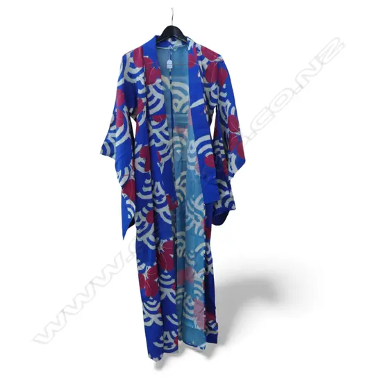 VINTAGE FULL LENGTH JAPANESE SILK KIMONO -CRIMSON BLUE & WHITE - NO LINING