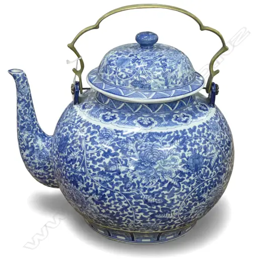 LARGE B/W TEAPOT 430x400mm