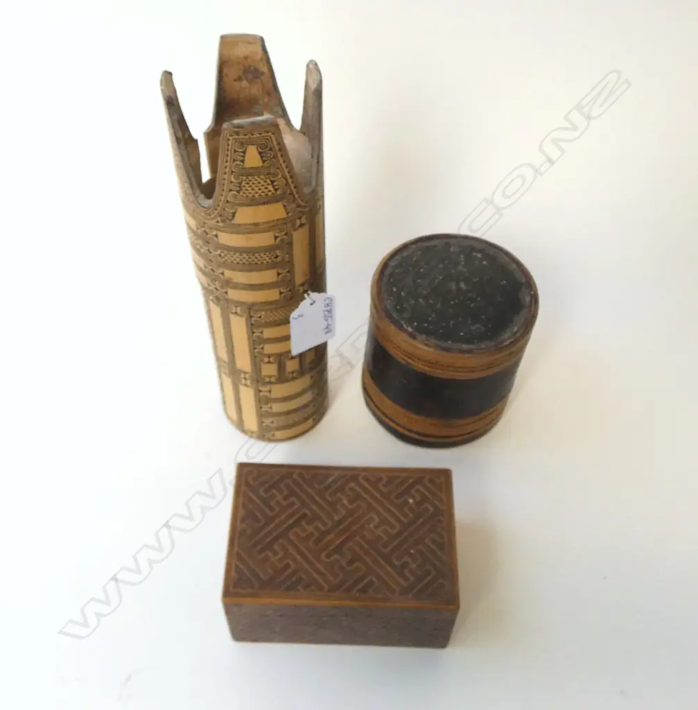 3 CONTAINERS; BETEL NUT & LIME H.205mm Image 1++