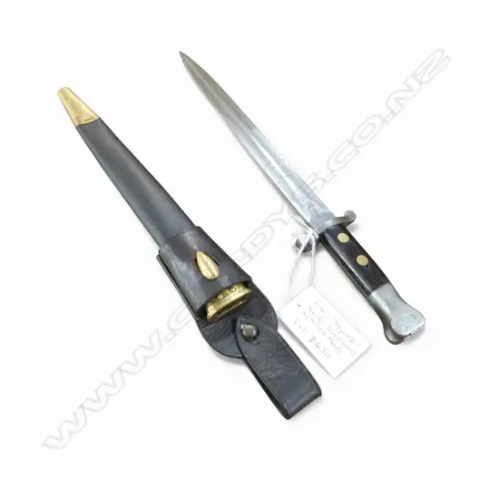 OLD BAYONET w. REPRODUCTION LEATHER SCABBARD L.440mm