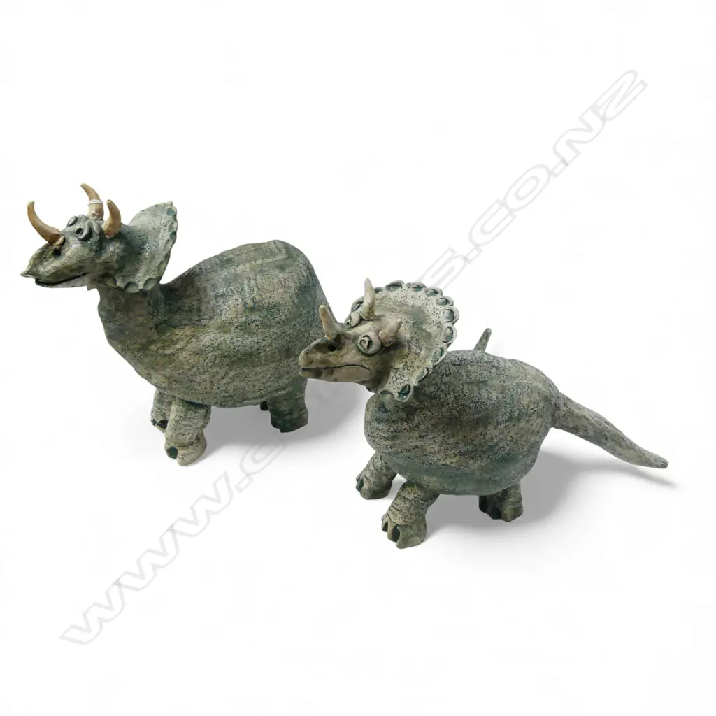 MARGARET BELL, 2 N.Z. STUDIO POTTERY TRICERATOPS H.290mm Image 1++