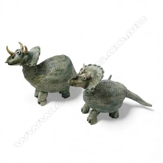 MARGARET BELL, 2 N.Z. STUDIO POTTERY TRICERATOPS H.290mm