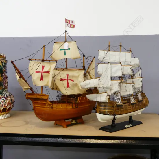 2 SAILING SHIP MODELS; 'CONFECTION' & 'SANTA MARIA 1492' H.580mm