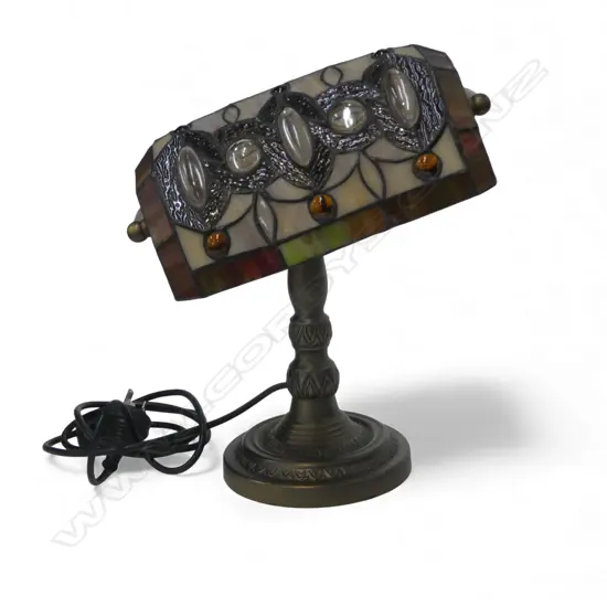 LEADLIGHT BANKERS LAMP 