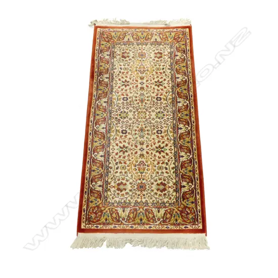 MACHINED RUG 1550x760mm