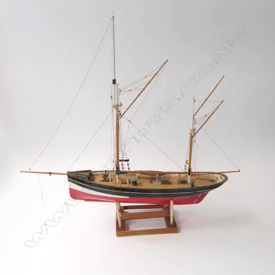 MODEL SAIL BOAT H.630mm