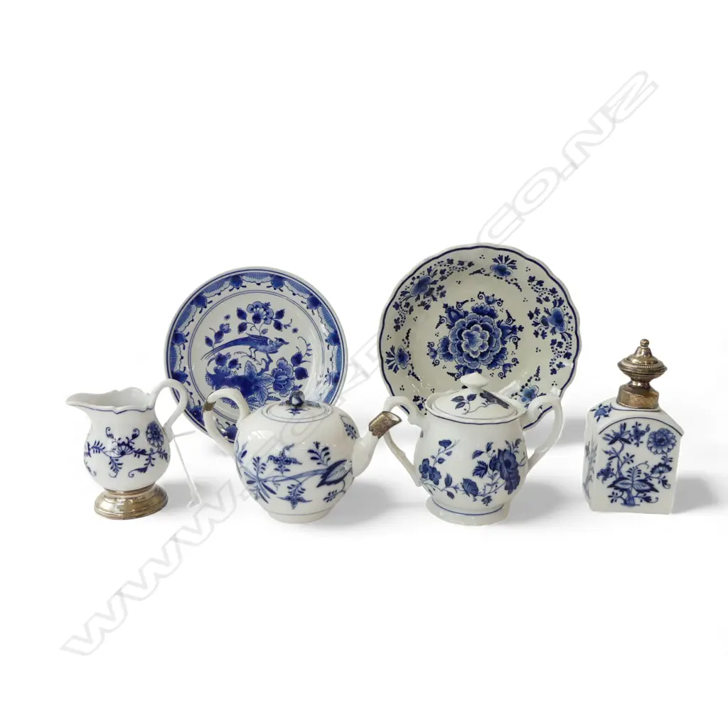 4 PCES MEISSEN B/W CHINA; 3 w. EURO SILVER TRIM, JAPANESE SUGAR + 2 DELFT PLATES 205mmdia Image 1++