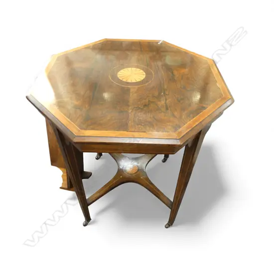EDWARDIAN SHERATON REVIVAL INLAID OCTAGONAL SIDE TABLE ON CASTORS H.695mm, 610mm dia
