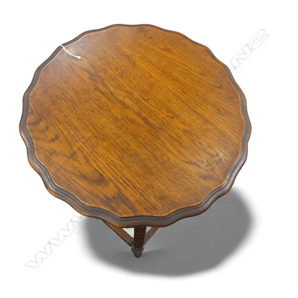 OAK SIDE TABLE H.720mm 540mm dia Image 1++