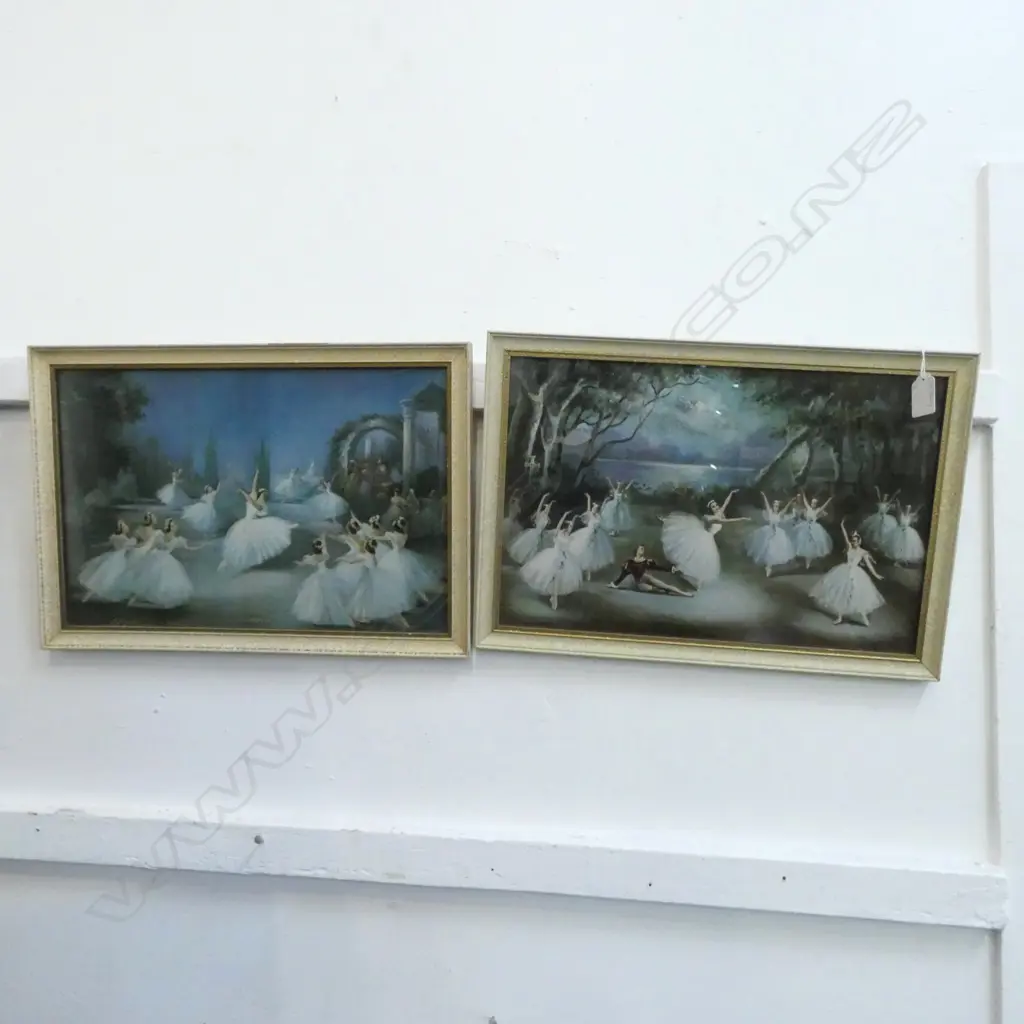 2 RETRO FRAMED BALLET PRINTS; GISELLE & L'AIGION 365 X 240MM Image 1++