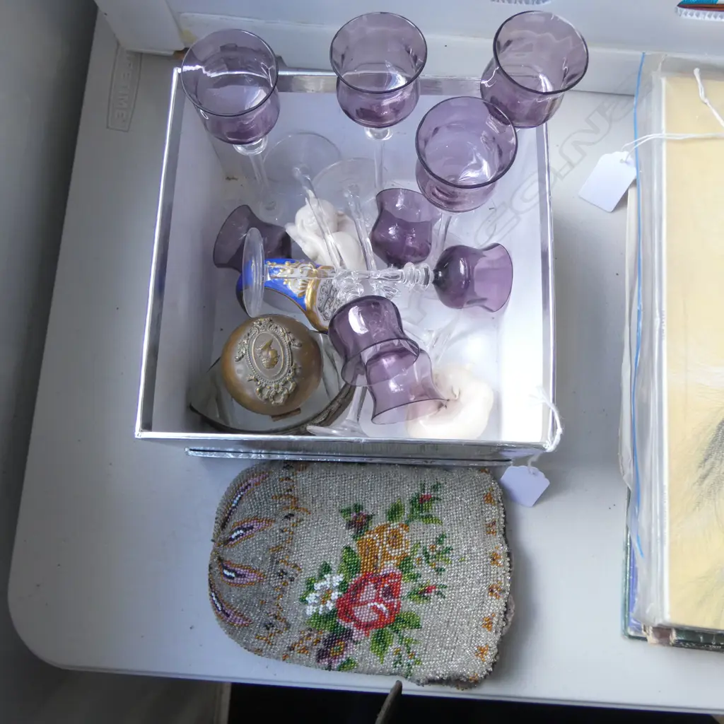 8 GLASSES H.145mm, 2 RESIN CATS, BEADED BAG, 4 PCE IVORY SEWING SET IN INLAID WOODEN CASE L.130mm Image 1++