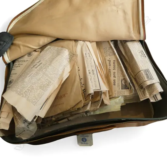 VINTAGE RECORDS IN SUITCASE