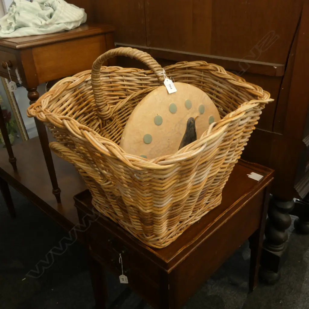 2 WICKER BASKETS + PLAQUE Image 1++