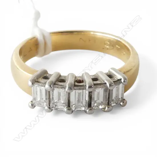 18CT RING, 5 BAGUETTE DIAMONDS 0.75cts  5.0gms SIZE L1/2