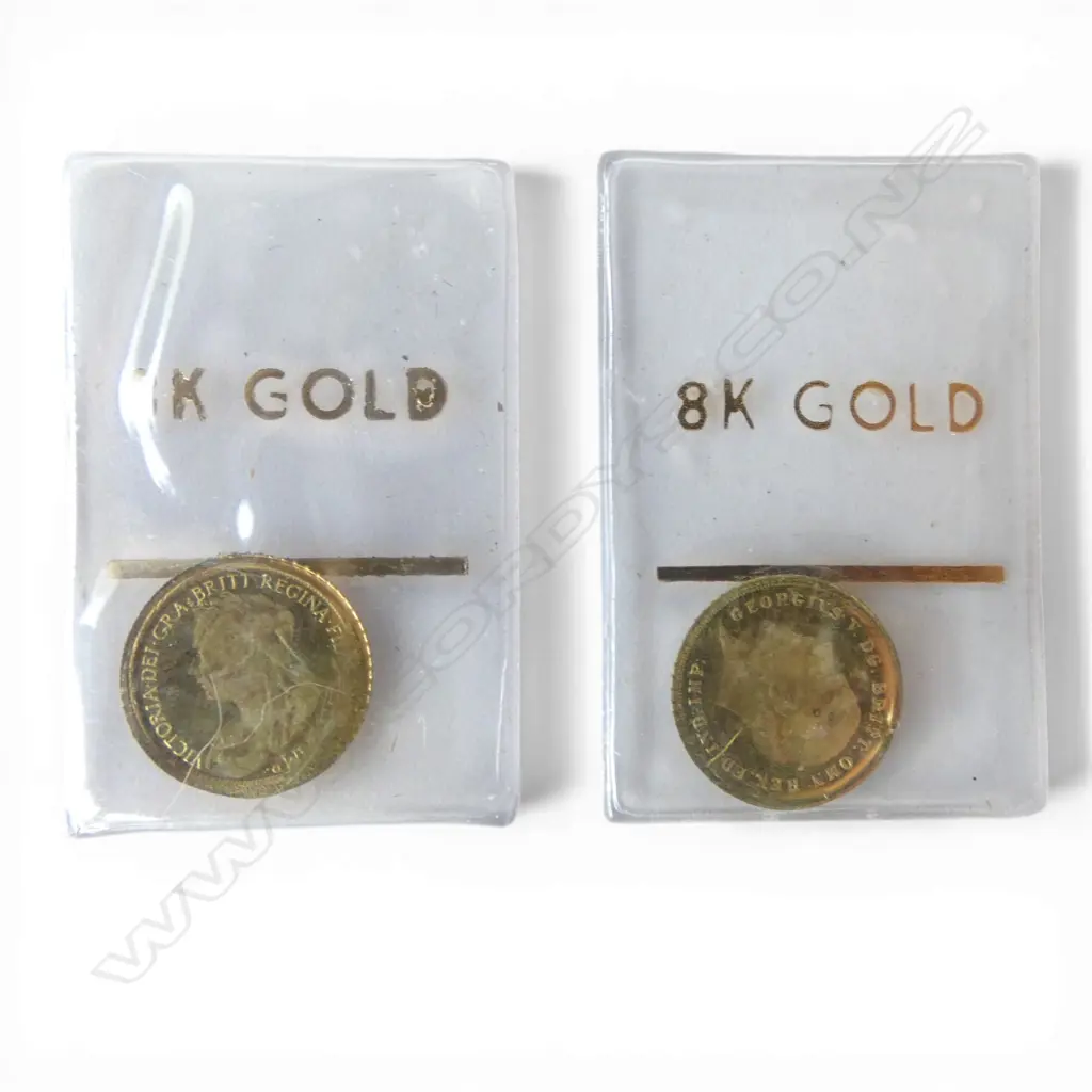 2 x 8ct GOLD MINI SOVEREIGN type COINS Dia.6mm. In sealed plastic sleaves. Weight 0.7gms including sleaves Image 1++
