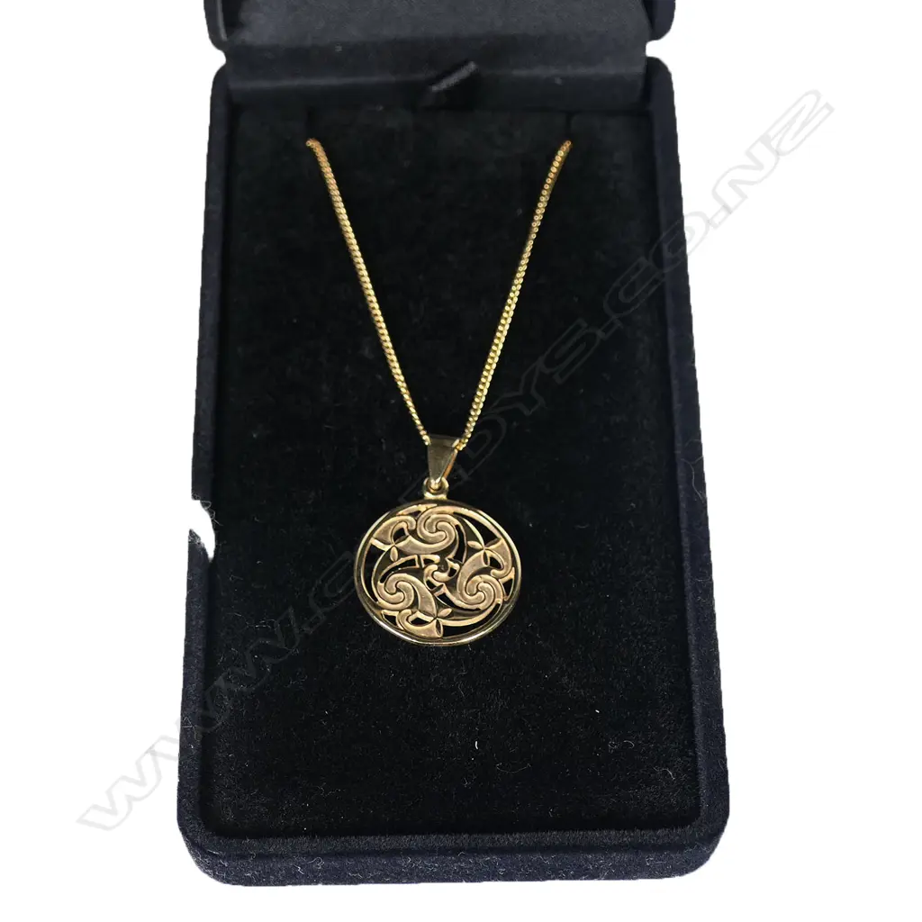 9CT PENDANT NECKLACE on plated chain, in box, L.460mm 2.26gms Image 1++