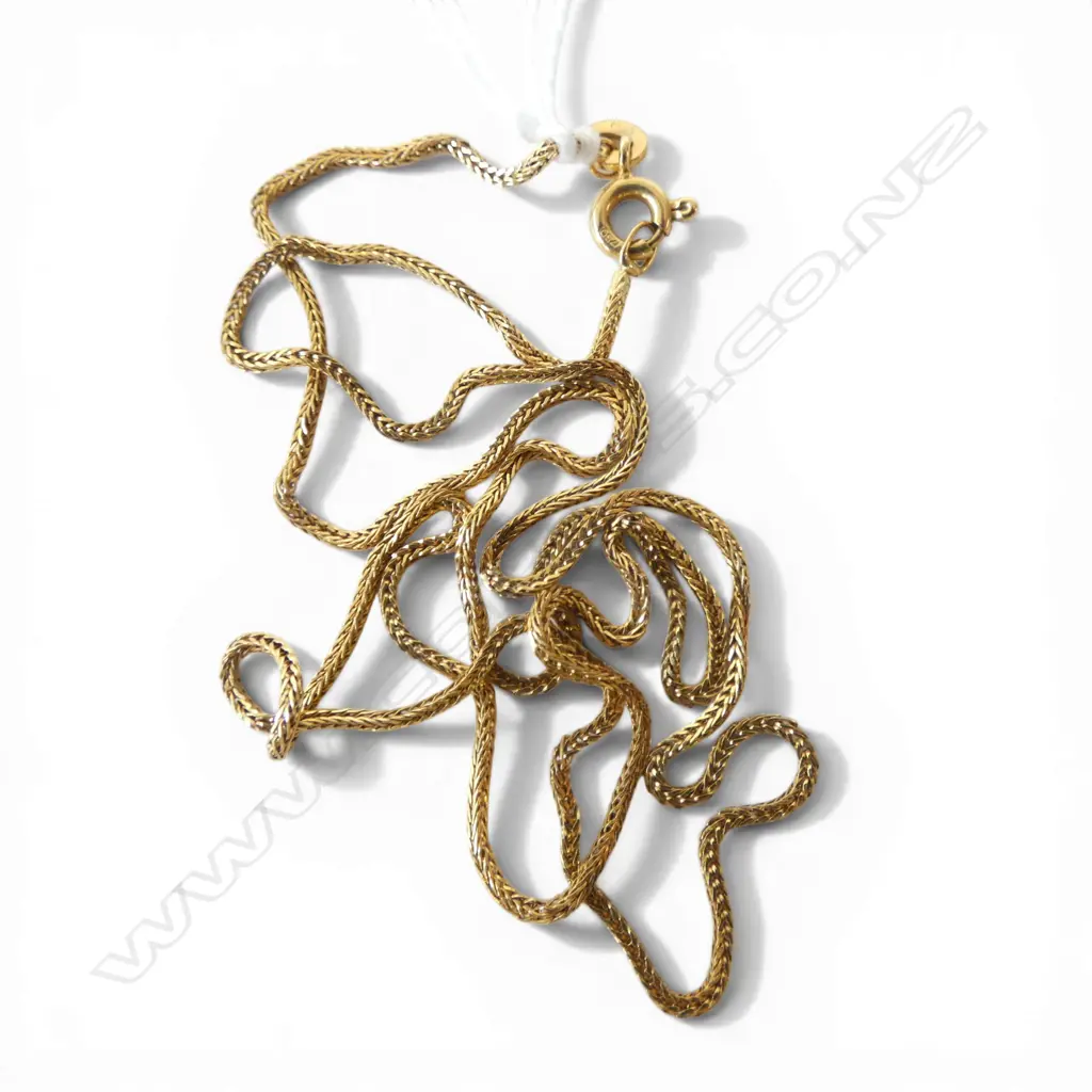 18ct YELLOW GOLD FANCY LINK NECK CHAIN. L.500mm. 3.2gms Image 1++