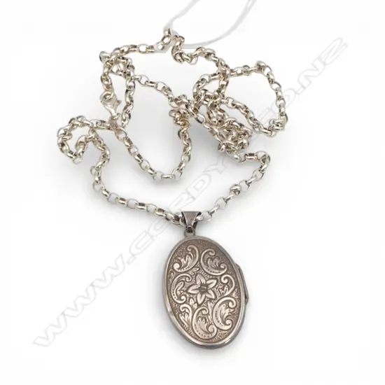 SILVER LOCKET on SILVER BELCHER CHAIN, 14.60gm