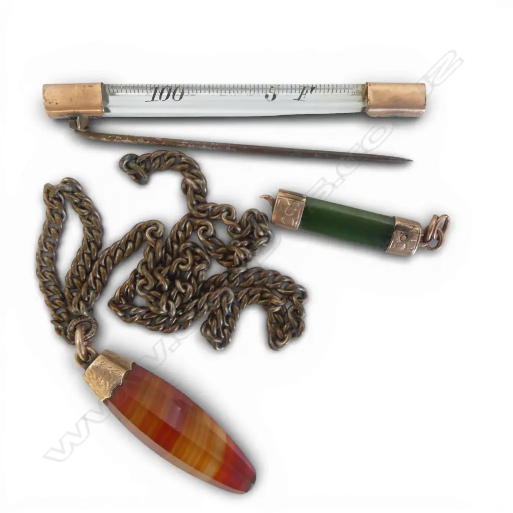 3 x 9ct GOLD MOUNTED JEWELLERY ITEMS: thermometer no catch + banded agate pendant + pounamu chain kink Image 1++