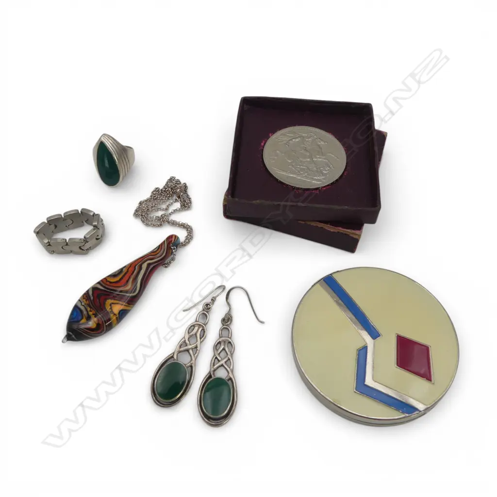 CELTIC DESIGN STG SILVER RING, PR EARRINGS + OTHER ASST. JEWELLERY + 1951 FESTIVAL OF BRITAIN FIVE SHILLING COIN Image 1++