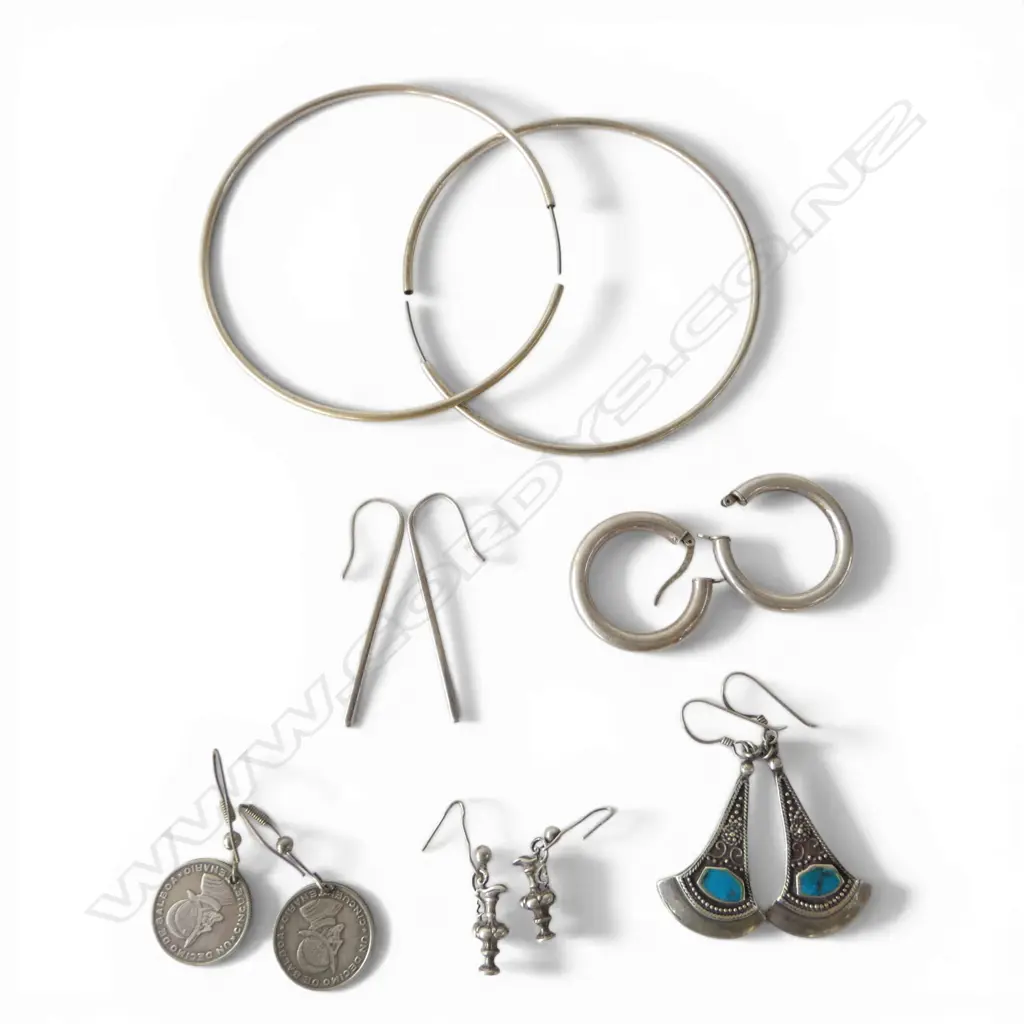 SILVER EARRINGS: America's Cup + very lge hoops + 4 other pairs Image 1++