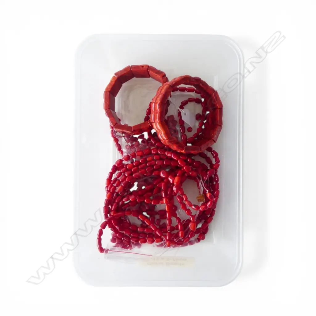 TRAY OF RED CORAL BEADS & 2 RED CORAL BRACLETS Image 1++