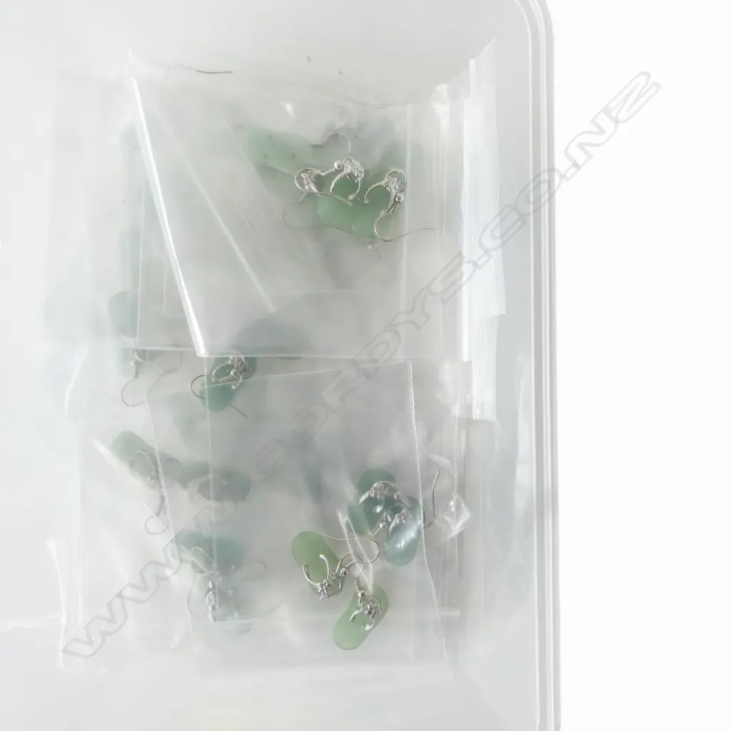 20PRS JADE EARINGS AS NEW Image 1++