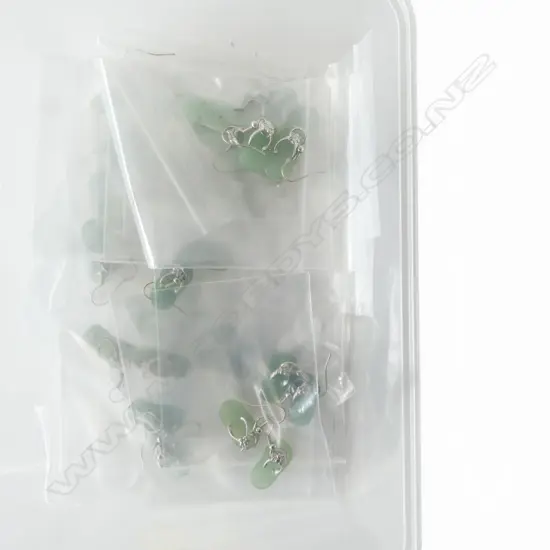 20PRS JADE EARINGS AS NEW
