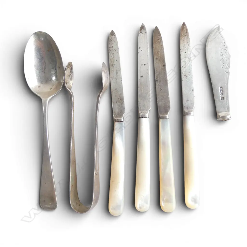 ASST. STG SILVER PCES; TONGS, SPOON, MOP KNIVES, etc 156gms TW Image 1++