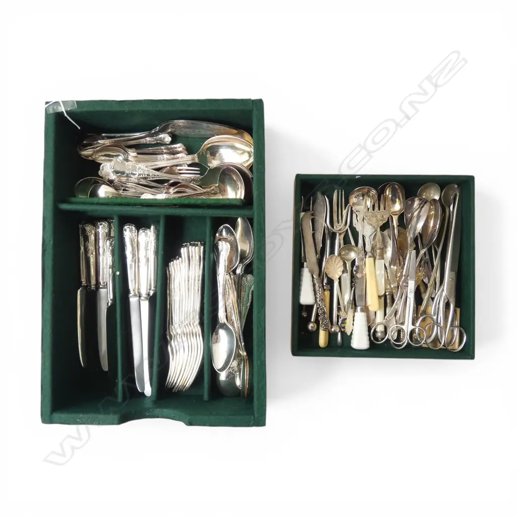 ASST. CUTLERY OF MOSTLY WALKER & HALL SHEFFIELD PLATE  Image 1++