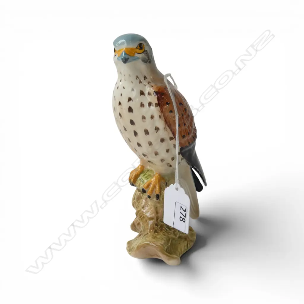 BESWICK 'KESTREL' #2316. Perched on a stump. H.170mm. Image 1++