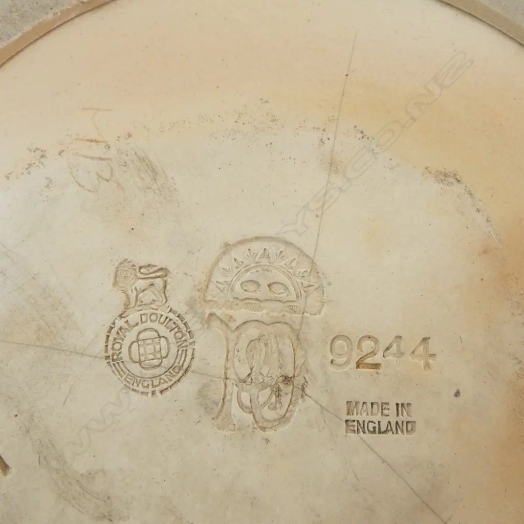 3 PCES ROYAL DOULTON LAMBETH STONEWARE larger with star crack, repairs H.180mm Image 1++