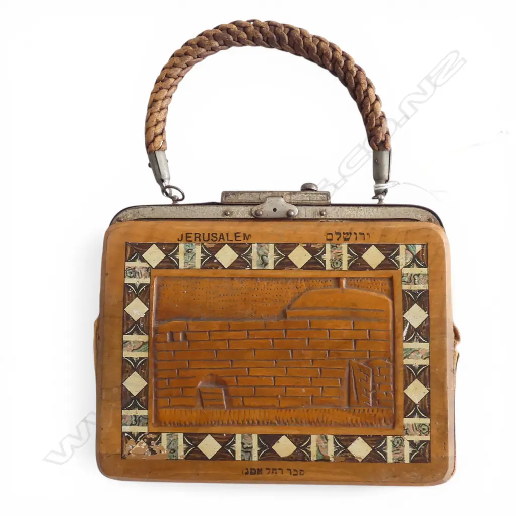 OLD (WWII PERIOD?) CARVED WOOD COVERED PURSE plaited leather handle   Image 1++