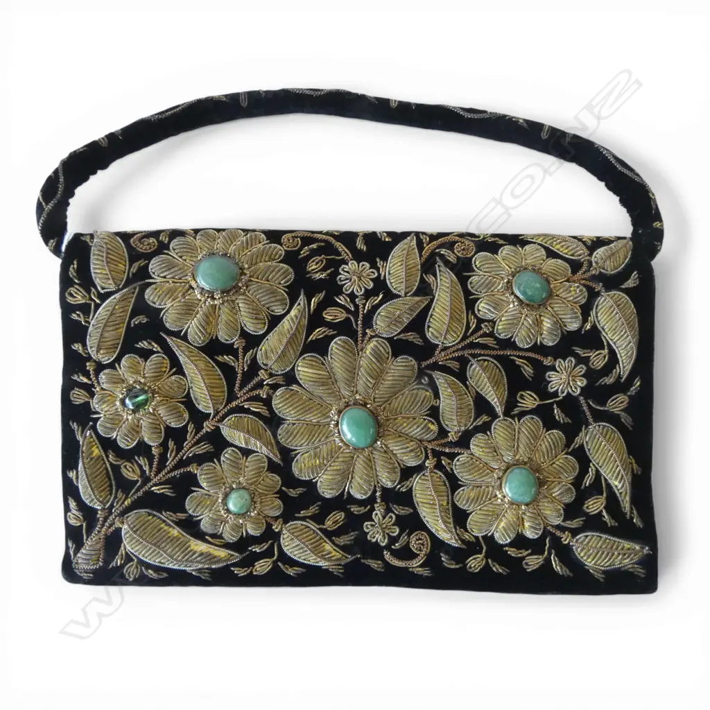 BLACK VELVET EVENING BAG w. GOLD THREAD EMBROIDERY W.205mm Image 1++