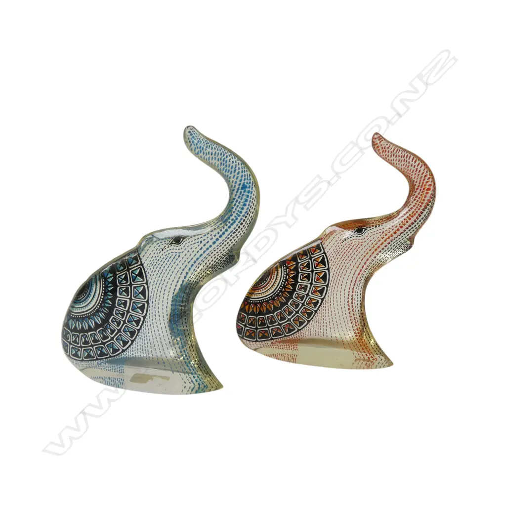 2 ABRAHAM PALATNIK LUCITE ELEPHANTS H.90mm Image 1++