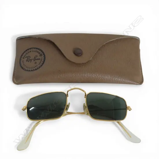 PR VINTAGE RAY BAN SUNGLASSES in case
