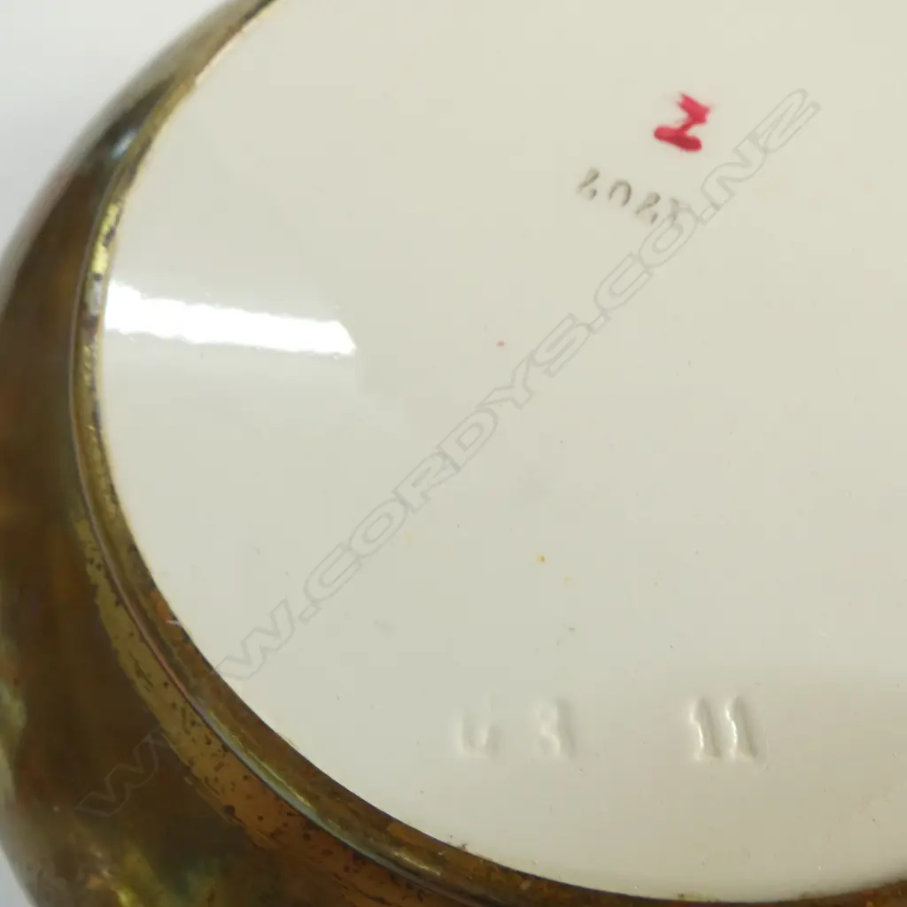 AN ART NOUVEAU BRASS HANDLED DISH WITH CERAMIC INSET 190mm (D), NOVELTY ASHTRAY WITH  SPINNING PROPELLOR Image 1++