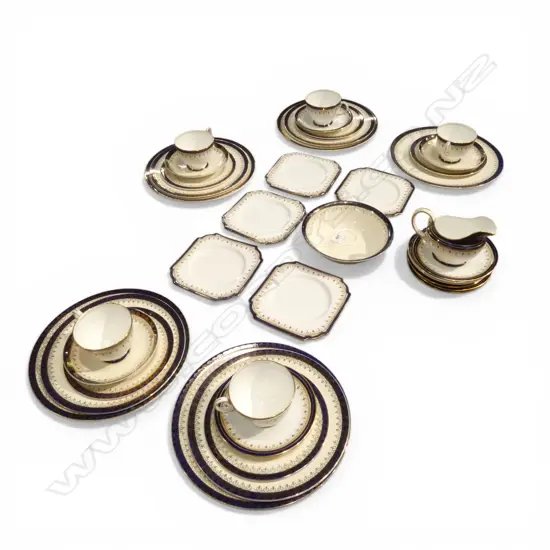 38PC ALFRED MEAKIN 'BLEU de ROI' DINNERSET