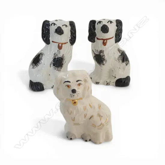 3 STAFFORDSHIRE STYLE MANTEL DOGS H.125 / 90mm