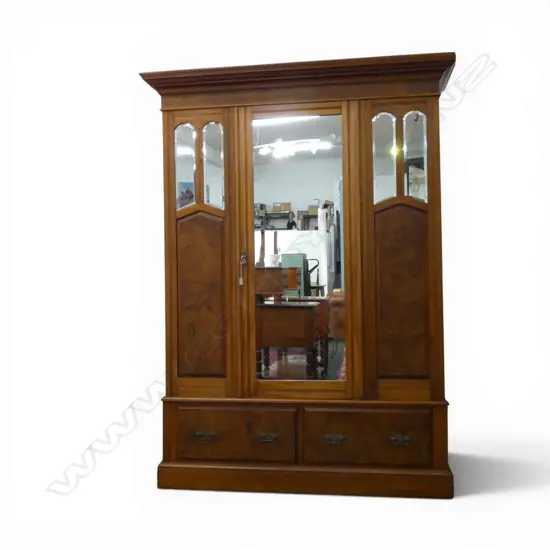 N.Z. NATIVE TIMBER WARDROBE 1570x560x2100mm