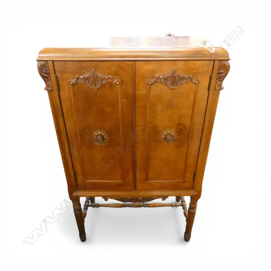 2 DOOR CUPBOARD 625x330x1010mm