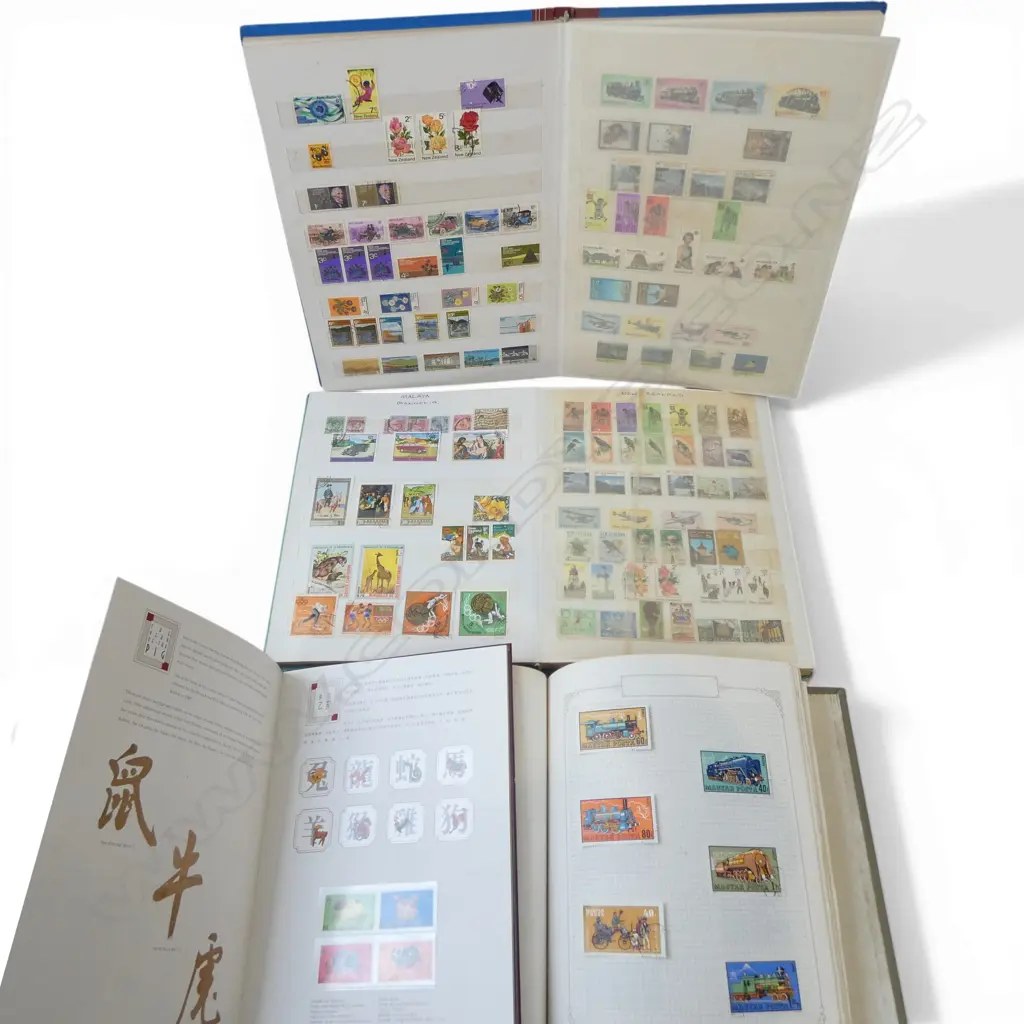 3 STAMP ALBUMS + BOOK OF HONG KONG STAMPS Image 1++